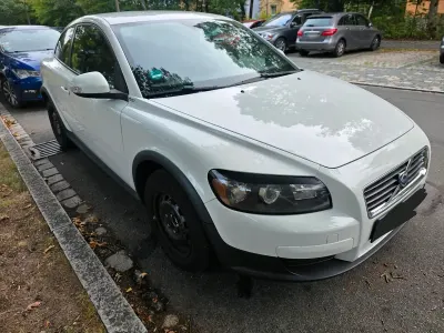 Gebraucht Volvo C30 125 PS (91 kW) 2009 Weiß Kleinwagen