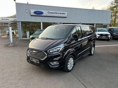 Second-hand Ford Tourneo Custom Titanium 170 CP (125 kW) 2019 Negru Van