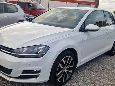 Gebraucht VW Golf VII Highline 125 PS (91 kW) 2016 Weiß Limousine