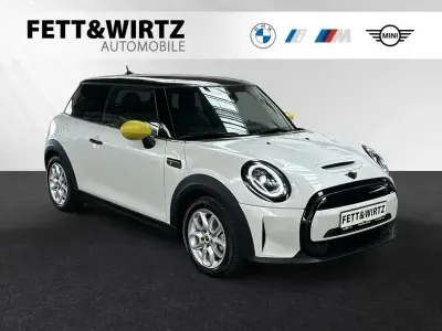 Gebraucht Mini Cooper SE 135 kW (184 PS) 2023 Nanuq white Kleinwagen