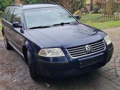 Usata VW Passat 102 CV (75 kW) 2002 Blu Station wagon