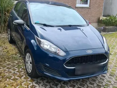 Usata Ford Fiesta 60 CV (44 kW) 2016 Blu Utilitaria