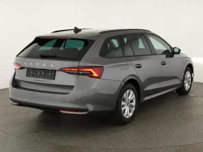 Neu Skoda Octavia Selection 150 PS (110 kW) 2026 Graphite grau metallic Kombi
