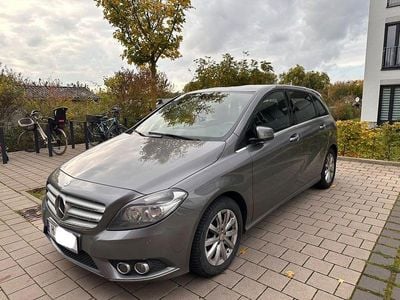 Mercedes B180