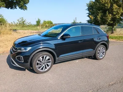 Gebraucht VW T-Roc Move 150 PS (110 kW) 2024 Schwarz SUV
