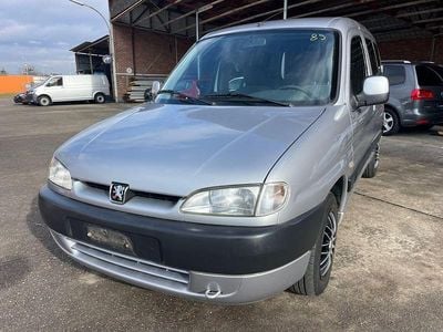 Gebraucht Peugeot Partner 109 PS (80 kW) 2002 Silber Van / Kleinbus