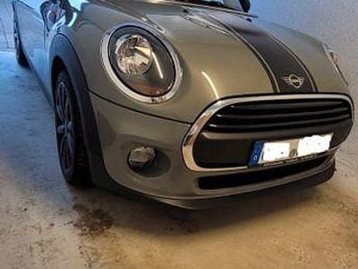 Grau Gebraucht 2018 Mini ONE Kleinwagen | 11.500 € (Guter Preis)