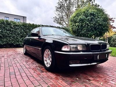 BMW 728