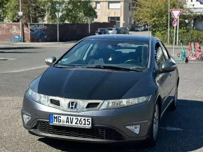 Usata Honda Civic 190 CV (139 kW) 2009 Grigio Berlina