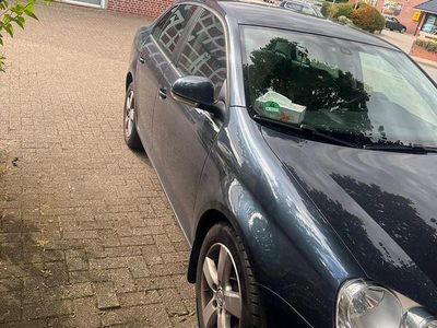 Gebraucht VW Jetta 122 PS (89 kW) 2009 Blau Limousine