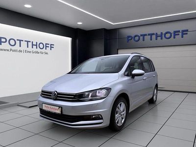 Gebraucht 2021 VW Touran Comfortline Van / Kleinbus | 44.069 €