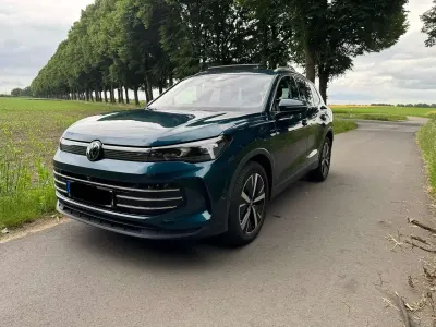 Gebraucht VW Tiguan Elegance 150 PS (110 kW) 2024 Blau SUV