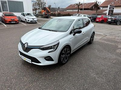 Gebraucht Renault Clio V Intens 140 PS (102 kW) 2022 Weiß Kleinwagen