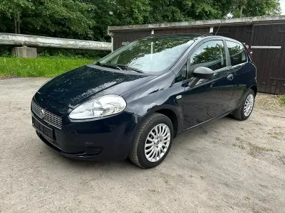 Gebraucht Fiat Punto 65 PS (47 kW) 2009 Blau Kleinwagen