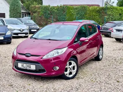 Gebraucht Ford Fiesta Titanium 97 PS (71 kW) 2009 Violett Limousine