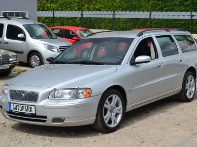 Gebraucht Volvo V70 Momentum 140 PS (102 kW) 2006 Silber Kombi