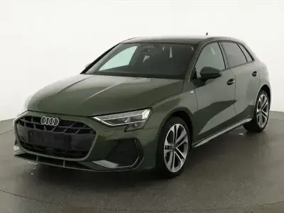 Neu Audi A3 S-Line 150 PS (110 kW) 2025 Distrikt grün metallic Limousine