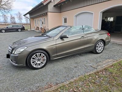 Usata Mercedes E200 Elegance 184 CV (135 kW) 2012 Grigio Cabrio