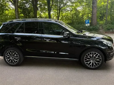 Gebraucht Mercedes GLE250 204 PS (150 kW) 2017 Schwarz SUV