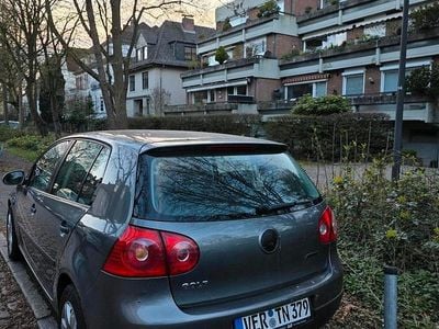 Gebraucht VW Golf V 2004 Grau Kleinwagen