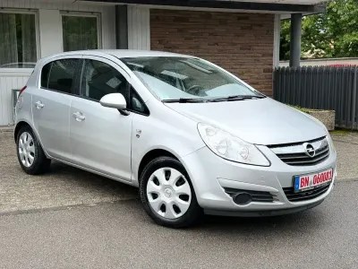 Gebraucht Opel Corsa Edition 87 PS (63 kW) 2011 Silber Kleinwagen