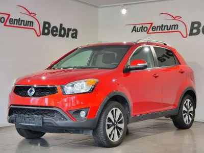 Gebraucht SsangYong Korando 150 PS (110 kW) 2014 Rot SUV