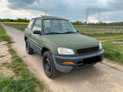 Gebraucht Toyota RAV4 128 PS (94 kW) 1996 Grün SUV