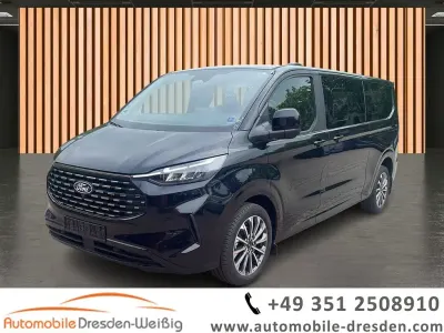 Gebraucht Ford Tourneo Custom Titanium 170 PS (125 kW) 2025 Obsidianschwarz metallic Van