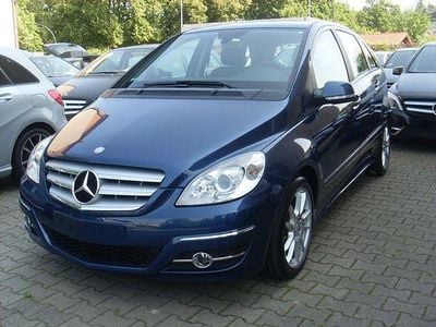 Gebraucht Mercedes B180 116 PS (85 kW) 2009 Blau Van / Kleinbus