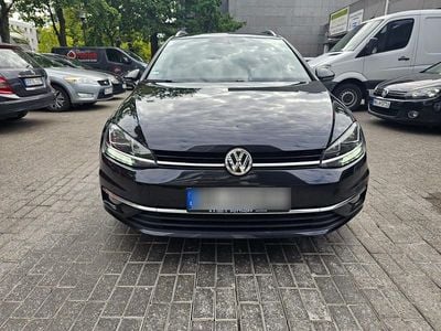 Gebraucht VW Golf VII Join 116 PS (85 kW) 2018 Schwarz Kombi