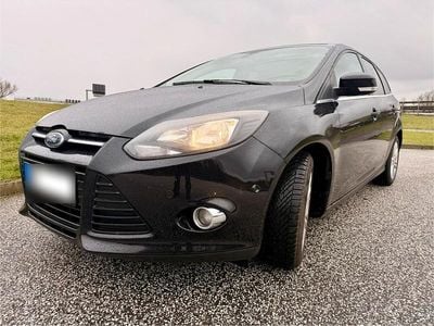 Gebraucht Ford Focus Titanium 116 PS (85 kW) 2014 Schwarz Kombi
