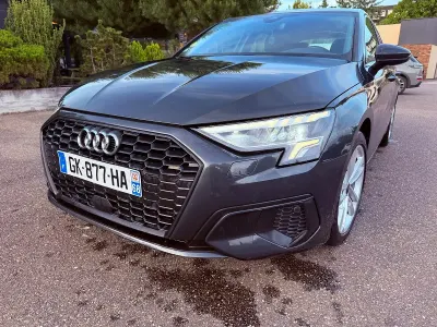 Gebraucht Audi A3 Sportback Basis 150 PS (110 kW) 2022 Grün Kleinwagen