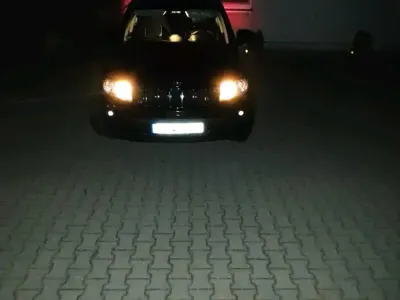 Gebraucht Jeep Compass 163 PS (119 kW) 2012 Schwarz SUV