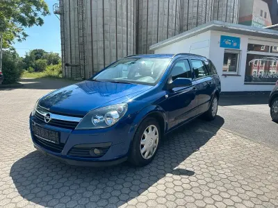 Gebraucht Opel Astra Edition 105 PS (77 kW) 2006 Blau Kombi