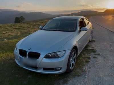 Gebraucht BMW 325 218 PS (160 kW) 2007 Silber Coupé