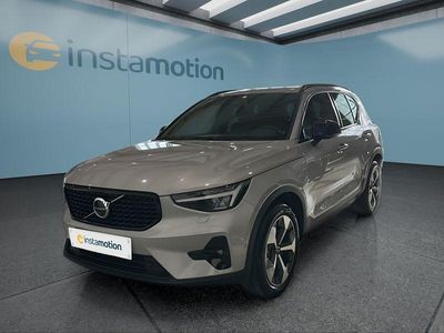 Silber Gebraucht 2023 Volvo XC40 Plus SUV | 31.990 € (Guter Preis)