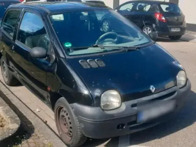 Używany Renault Twingo 58 KM (42 kW) 2001 Czarny Hatchback