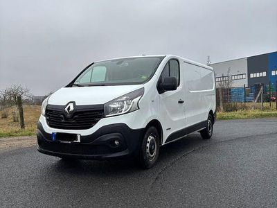 Weiß Gebraucht 2017 Renault Trafic Van / Kleinbus | 10.199 €