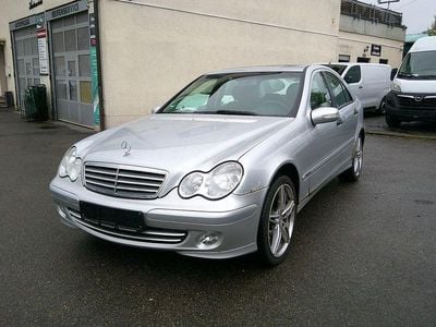 Usata Mercedes C200 163 CV (119 kW) 2005 Argento Berlina