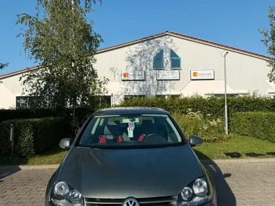 Gebraucht VW Golf V 140 PS (102 kW) 2004 Grün Kleinwagen