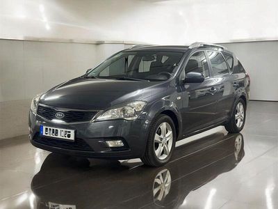 Gebraucht Kia Ceed 125 PS (91 kW) 2011 Grau Kleinwagen