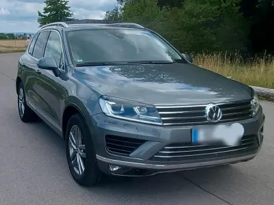 Gebraucht VW Touareg 262 PS (192 kW) 2017 Grau SUV