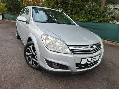 Gebraucht Opel Astra Catch Me 116 PS (85 kW) 2007 Silber Limousine
