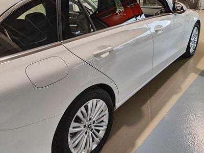 Gebraucht 2024 Mercedes C200 Avantgarde Kombi | 38.700 € (Fairer Preis)