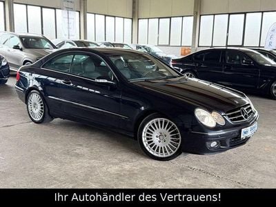 Gebraucht Mercedes CLK320 Avantgarde 224 PS (164 kW) 2008 Schwarz Coupé