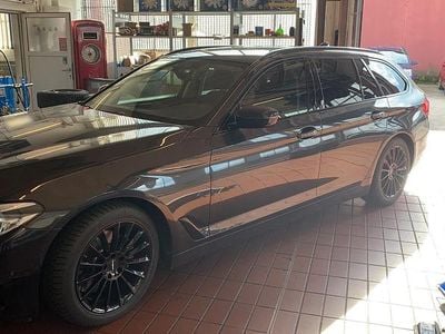 Gebraucht BMW 520 190 PS (139 kW) 2019 Schwarz Kombi