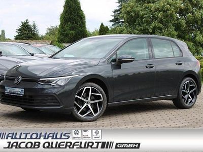 Grau Gebraucht 2020 VW Golf VIII Limousine | 16.888 € (Etwas zu teuer)