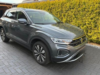 Second-hand VW T-Roc Move 116 CP (85 kW) 2024 Gri SUV