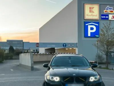 Gebraucht BMW 320 184 PS (135 kW) 2010 Schwarz Kombi
