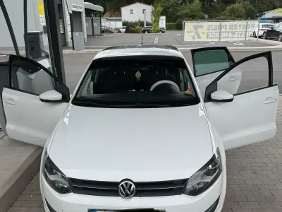 Gebraucht VW Polo 60 PS (44 kW) 2010 Weiß Kleinwagen